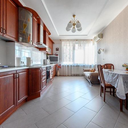 Apartamento Happy Time Odesa Exterior foto